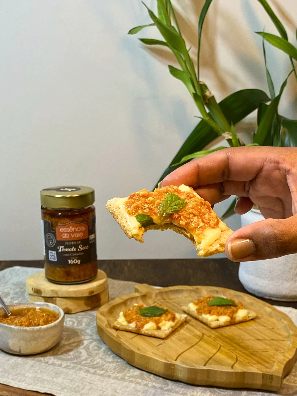 Pesto de Tomate Seco e Castanhas Caju e do Pará Essência do Vale 160g - Imagem 2